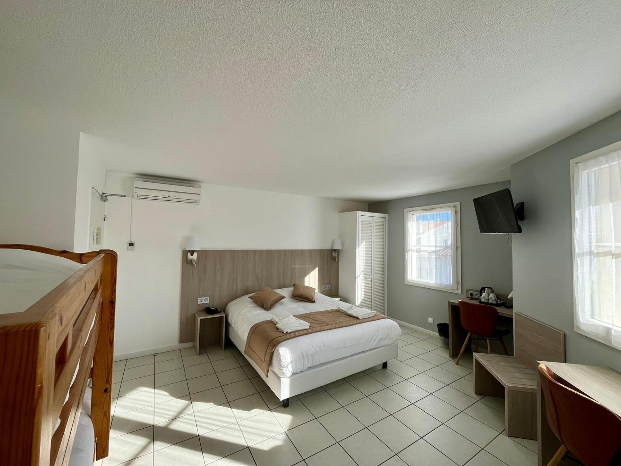 Hotel Les Arcades Saintes-Maries-de-la-Mer Ngoại thất bức ảnh