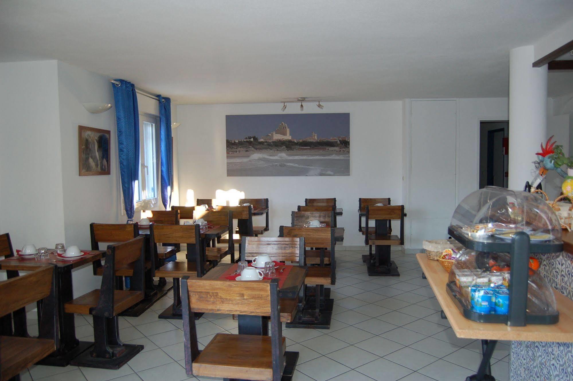 Hotel Les Arcades Saintes-Maries-de-la-Mer Ngoại thất bức ảnh